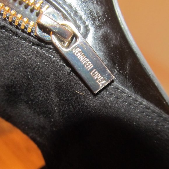 Jennifer Lopez Half Boots with Zipper on Sides - Picture 11 of 16